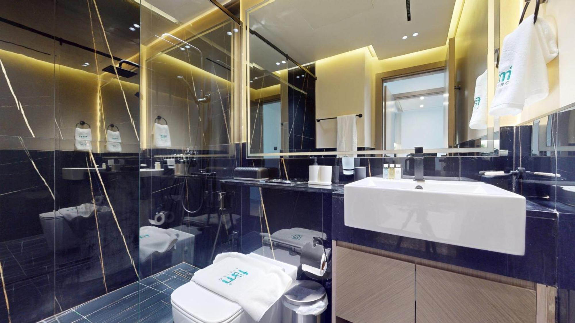 Fam Living Modern Smart At Business Bay With Iconic Burj And Canal Views Apartment