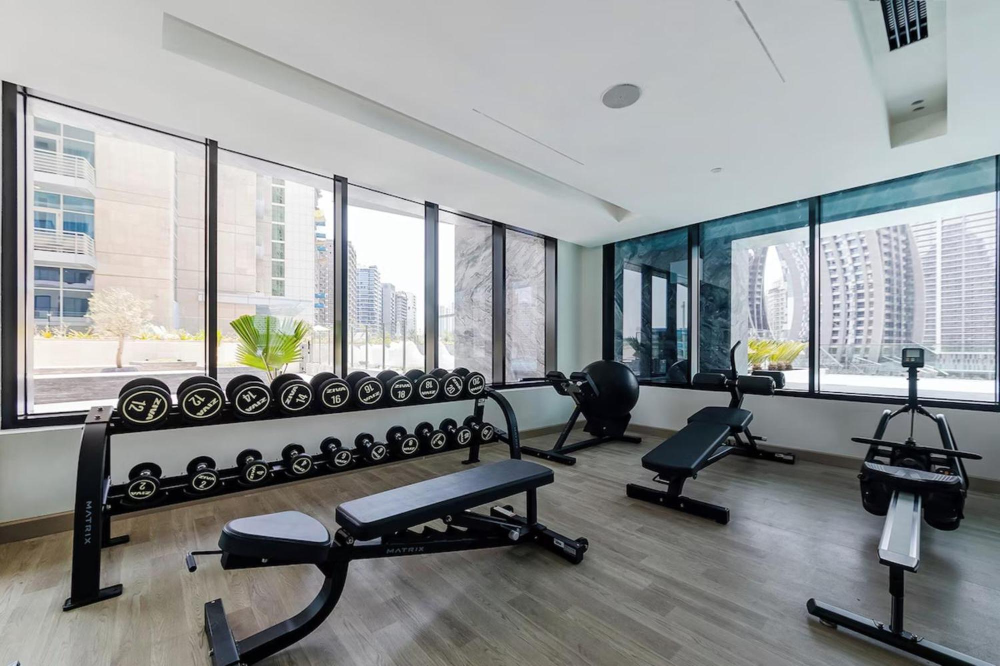 Fam Living Modern Smart At Business Bay With Iconic Burj And Canal Views * Dubai